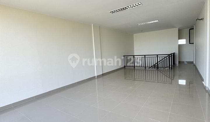 Sewa Ruko 3 Lantai di Area Ruby Commercial Summarecon