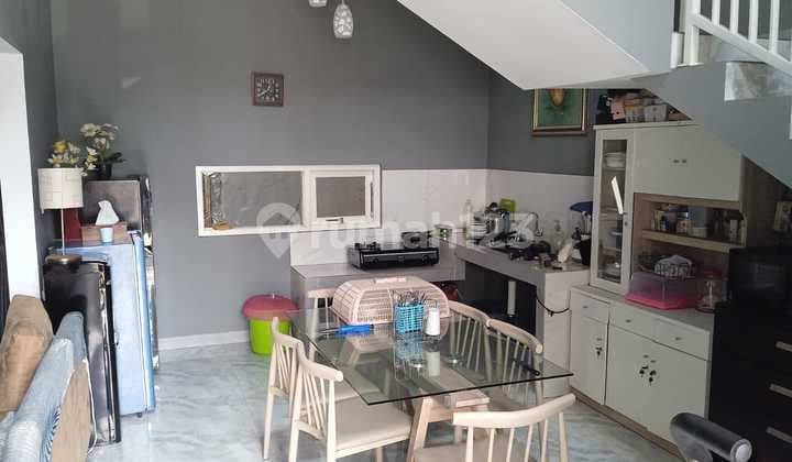 Rumah 2 Lantai Dekat Kota Baru Parahyangan