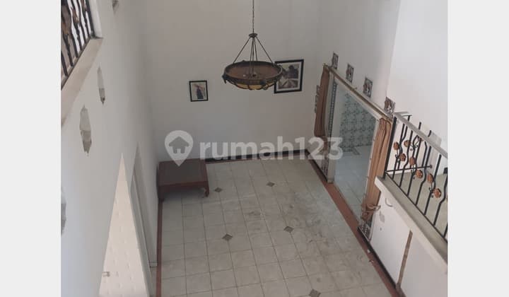 Rumah Murah SHM Luas 3 Lantai di Padalarang