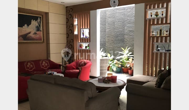 Rumah Modern & Luas 2 Lantai di Cigadung Bandung