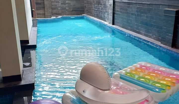 Rumah Cantik Terawat di Setra Murni Ada Kolam Renang