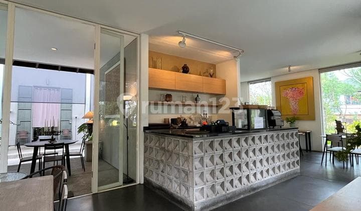Dijual Ruang usaha Rumah Dan Cafe di Bandung Kota