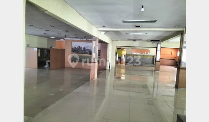 Ruang Usaha Luas di Setiabudi Kota Bandung