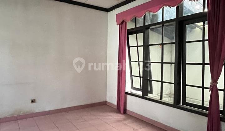 Jual Rumah Lama Strategis di Sayap Buah Batu Bandung