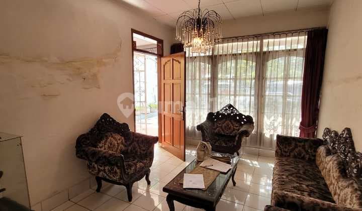 Rumah Cocok Untuk Usaha di Jl Laswi Bandung