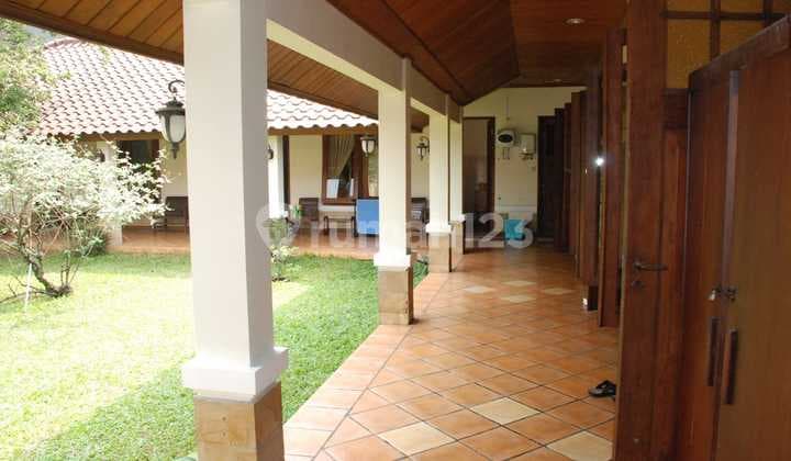 Rumah Belanda Terawat di Sayap Dago Bandung