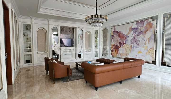 Luxury Ready-to-Occupy House in Batununggal Bandung