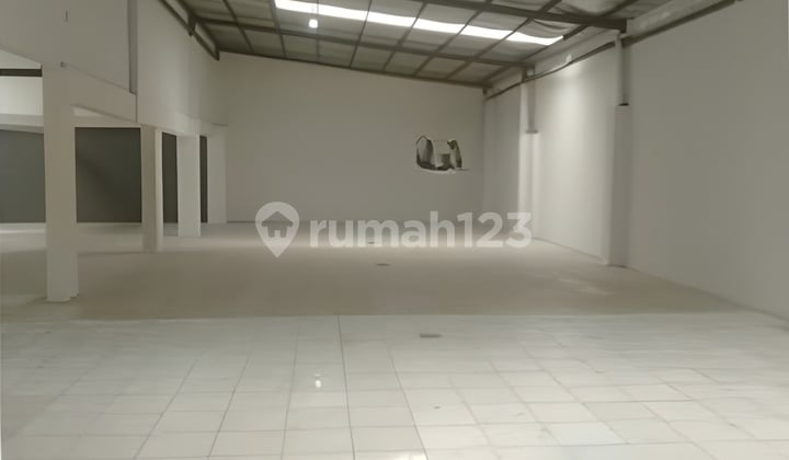 Gudang Luas Siap Pakai Holis Permai Bandung