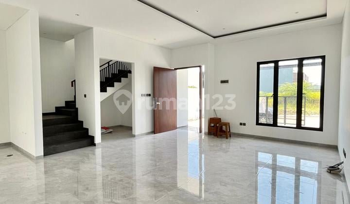 Dijual Rumah 2 Lantai Modern di Setra Duta Grande Bandung – SHM Siap Huni, Bisa KPR, Bebas Banjir, Dekat Sekolah & Tol