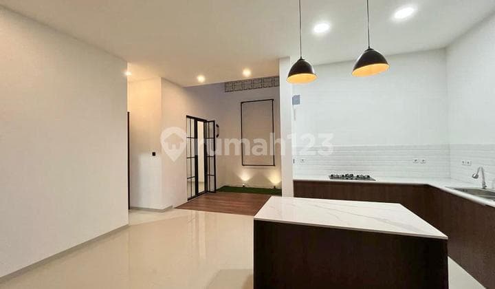 Modern New House in Batununggal Indah, Bandung