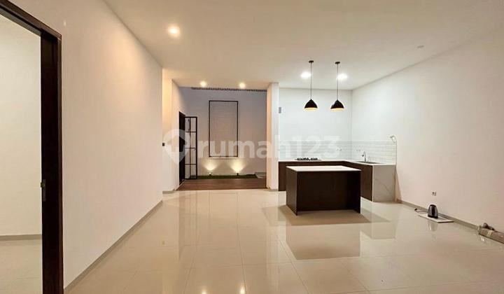 Rumah Bagus 1 Lantai di Batununggal Indah Estate - Lokasi Favorit dan Siap Huni