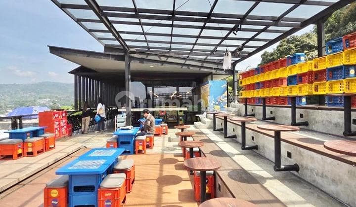 Ruang Usaha Strategis View Kota Bandung di Dago Pakar