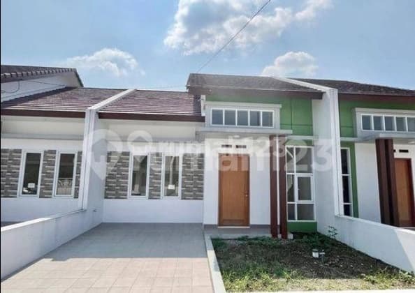 New house in Terusan Buah Batu, Bandung Municipality