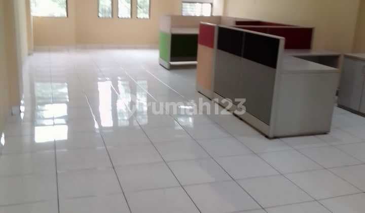 Ruko 3,5 Lantai di Jalan Pungkur Bandung