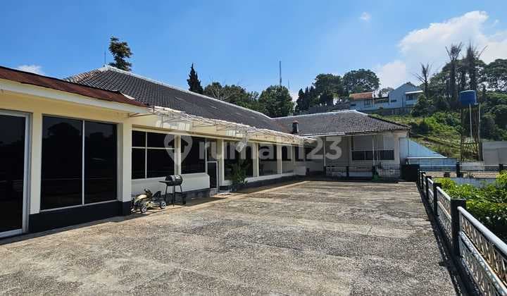 Villa Punclut dengan View Kota Bandung