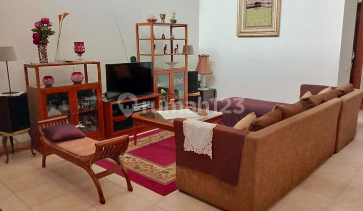 Rumah Sangat Sejuk dan Asri Hasil Desain Arsitek di Setraduta