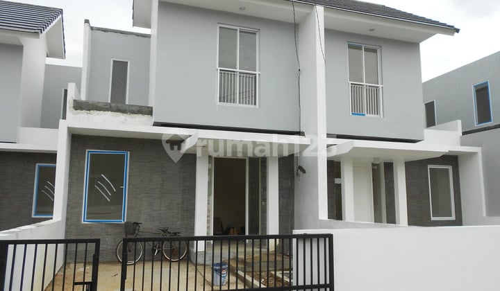 Rumah Bagus Lingkungan Nyaman di Taman Surya 5, Ts 904 Rumah Bagus Lingkungan Nyaman di Taman Surya 5, Ts 904