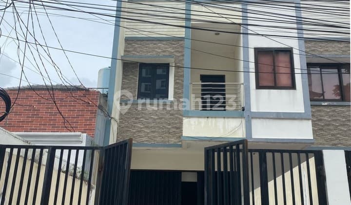 Ruko Kondisi Rapih Strategis di Jl. Wijaya Kusuma Tomang, Wk 570