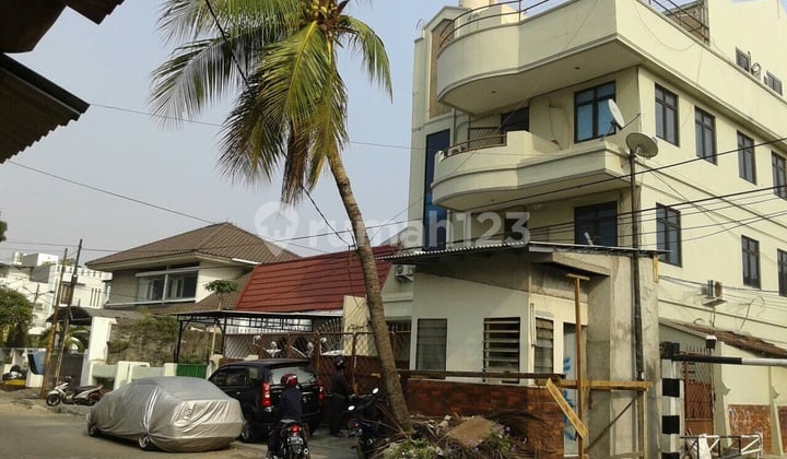 Strategic Boarding House Suitable for Investment Jl. Makaliwe 1, Jk 589 Strategic Boarding House Suitable for Investment Jl. Makaliwe 1, Jk 589