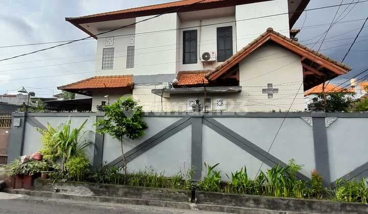 Rumah 2 Lantai Hook Bebas Banjir SHM di Denpasar