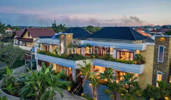 Rumah Villa Mewah 2 Lantai Furnished di Jimbaran