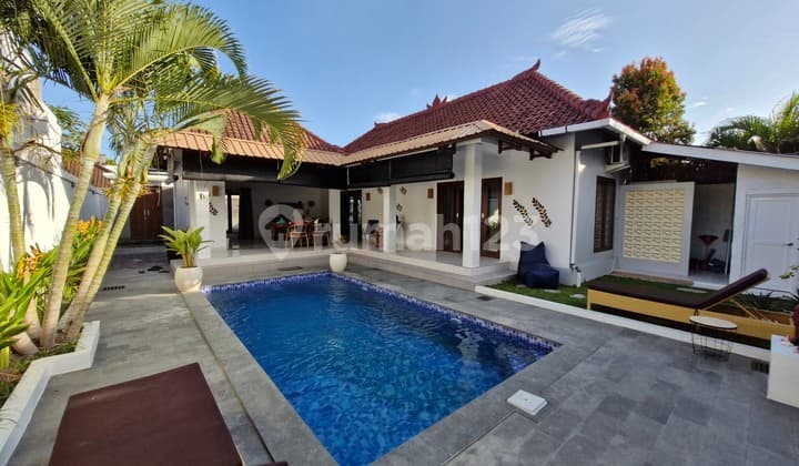 Rumah Villa Kontrakan Furnished di Sunset Road, Badung