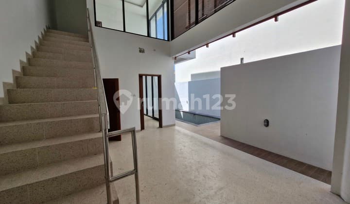 Rumah Villa Ready Unit dalam kompleks di Nusa Dua, Badung