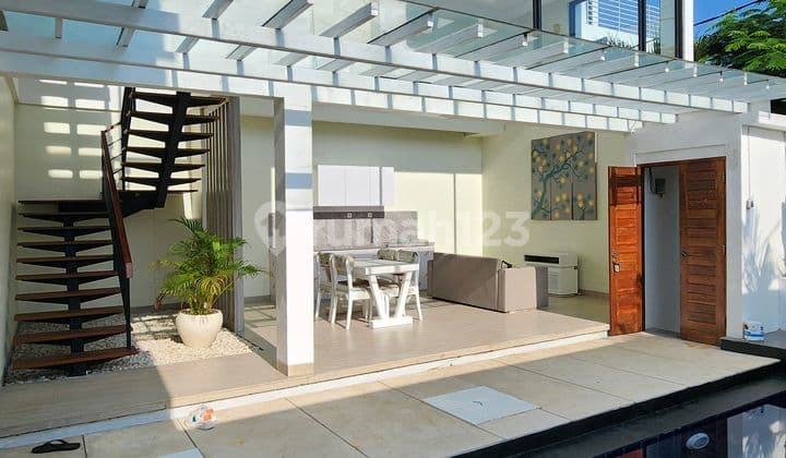 Rumah Villa Ocean View Furnished SHM Nusa Dua, Badung