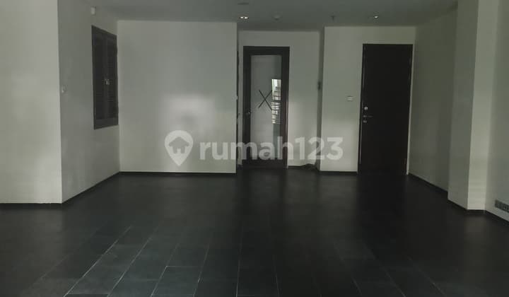 Ruko Elit Satu Lantai Dalam Komplek Kantor Strategis di Renon