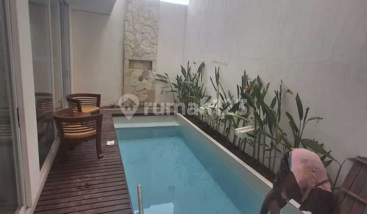New Brand Villa 3 Bedroom Strategic Near Beach In Jimbaran