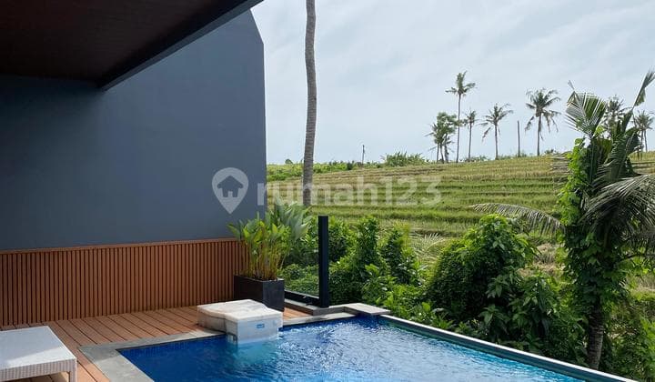 Vila Cantik SHM 1 Lantaivie Sawah Langsung di Pererenan Canggu