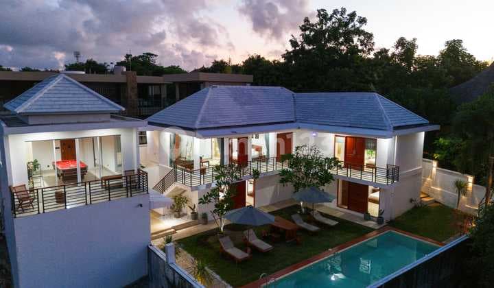 Vila Cantik Strategis Jalan Kaki Ke Pantai Bingin Di Uluwatu