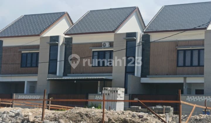 Ready New Villa 2 Floors Strategic Nusa Dua Villa Complex