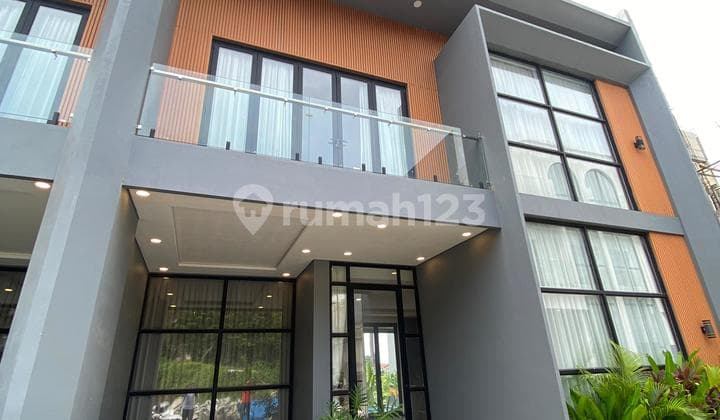 Vila 3 Bedroom SHM Siap Huni View Sawah di Canggu