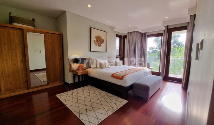 Luxury 3-Story Villa Prime Location in 5-Star Hotel Complex Jimbaran