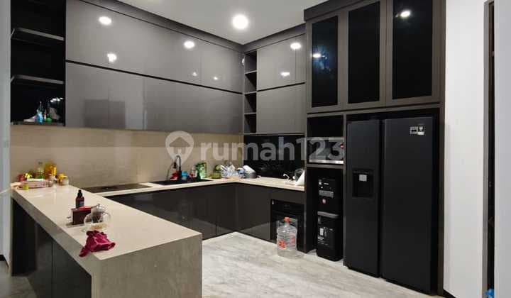 Rumah Mewah 3 Lantai Shm New Renovluas Di Tengah Kota Denpasar