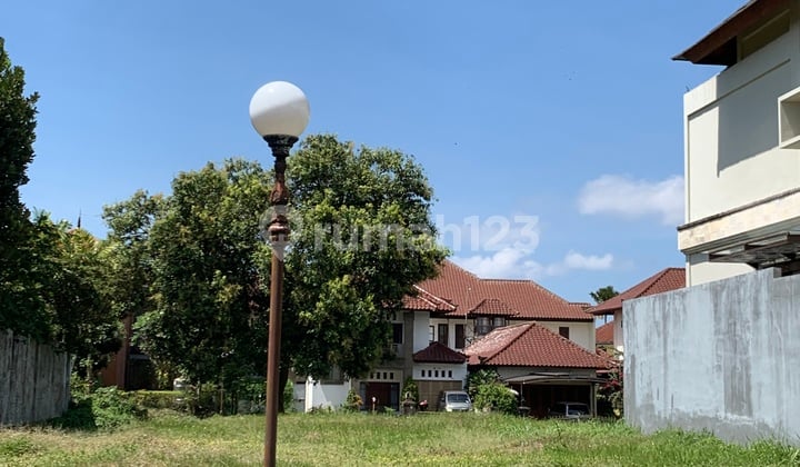 Selling land in the elite Teras Ayung area