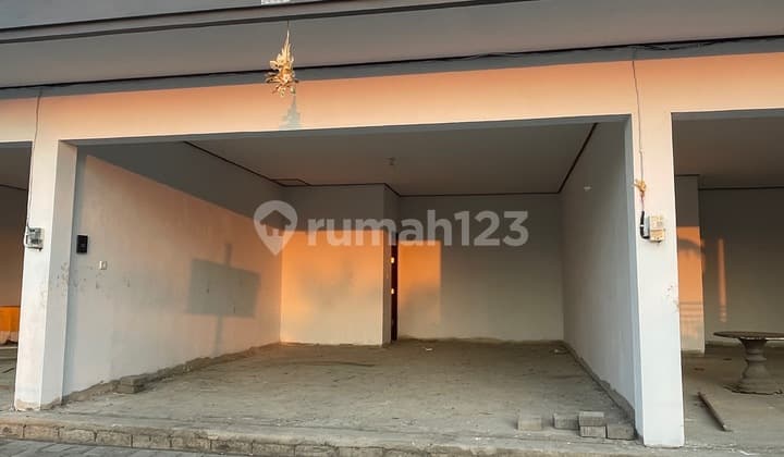 Ruko siap huni area Canggu lokasi strategis