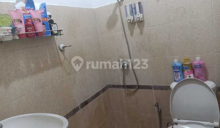 Rumah siap huni 2 lantai dalam cluster Gretta Residence