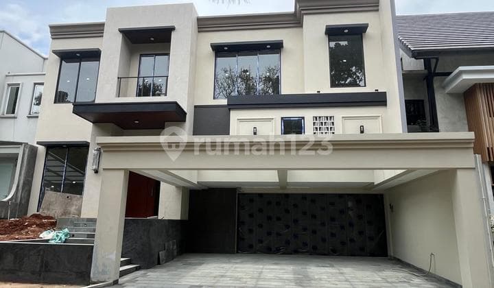 Jarang Ada Rumah Megah Brand New Ada Kolam Renang di Cluster Giriloka BSD Tangerang Selatan