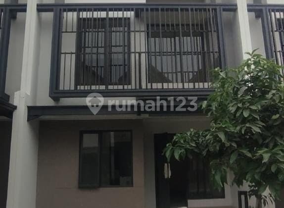 Termurah Banget Jual Rumah di Cluster Leonora Gading Serpong Tangerang
