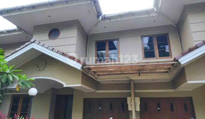 Disewa Rumah Ideal Ampera 2 Lantai Jakarta Selatan