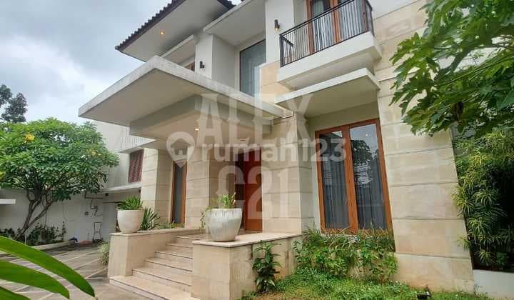 Dijual Rumah Mewah Desain Tropis Area Kemang Jakarta Selatan