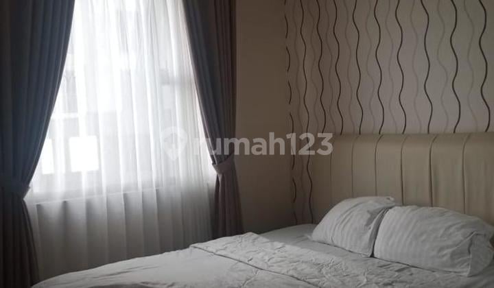 Disewa Apartment Royal Olive Residence 2 BR Semi Furnish