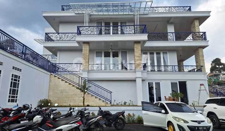 Villa puzi disewakan di Megamendung dekat JSI resort