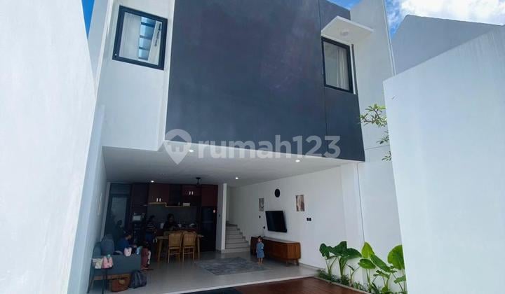 New Tropical Villa for Sale Near Pandawa Beach