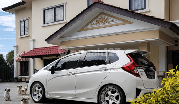 Private Villa Estate 1000 M² dengan Pool & View Kota Bandung 180Deg - Pagerwangi, Lembang Bandung