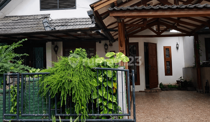 Rumah Mewah Lahan Luas - Taman Cipulir, Cipadu Tangerang, Lokasi Strategis, Dekat dengan Akses Toll