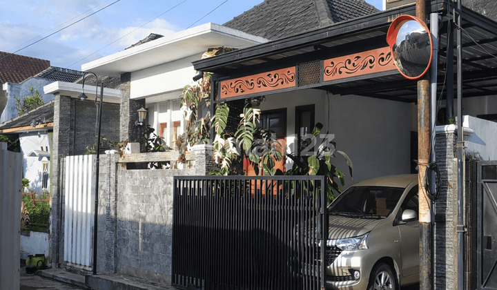 Rumah Semi Furnish di Dau Malang Timur, Lokasi Strategis Dekat dengan Universitas Merdeka Malang dan Dekat dengan Batu Malang