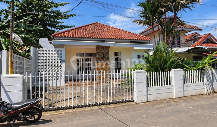 Spacious & Strategically Located House for Sale - Near Graha 66, Kemuning District, Palembang City. Very Strategic Location.